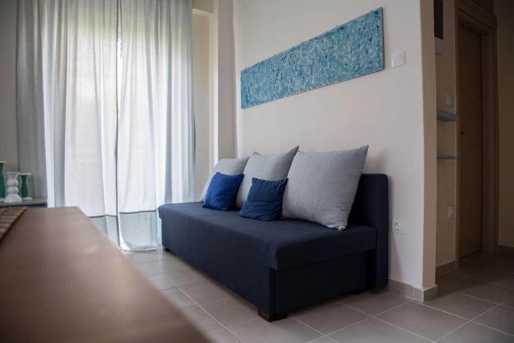 Apartment Blue Theros